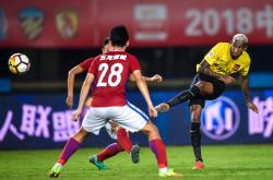 关于比赛进入白热化，全力拼搏争夺胜利的信息