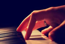 爱游戏app下载-曼联经理索尔斯克亚：我们需要继续努力改善表现，索尔斯克亚接手曼联前积分榜