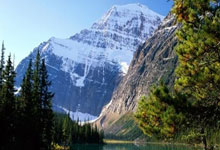 爱游戏登录-深圳佳兆业主场与天津泰达战平，双方战绩分列中游