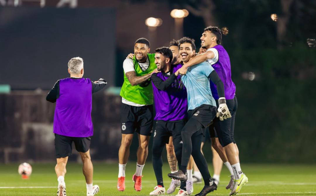 精彩对决展开，亚冠比赛悬念颇多