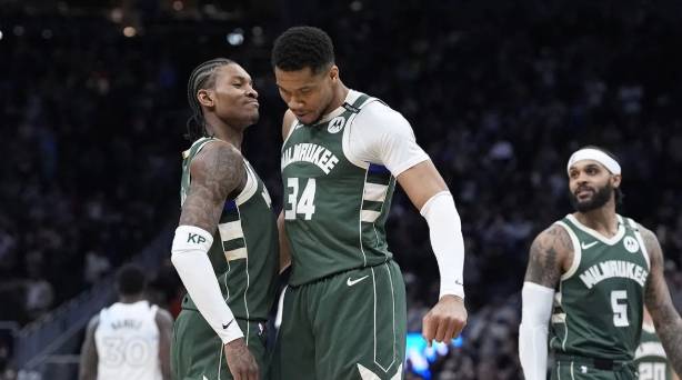 雄鹿球队迎来新赛季备战球员状态出色 雄鹿球队迎来新赛季备战球员状态出色