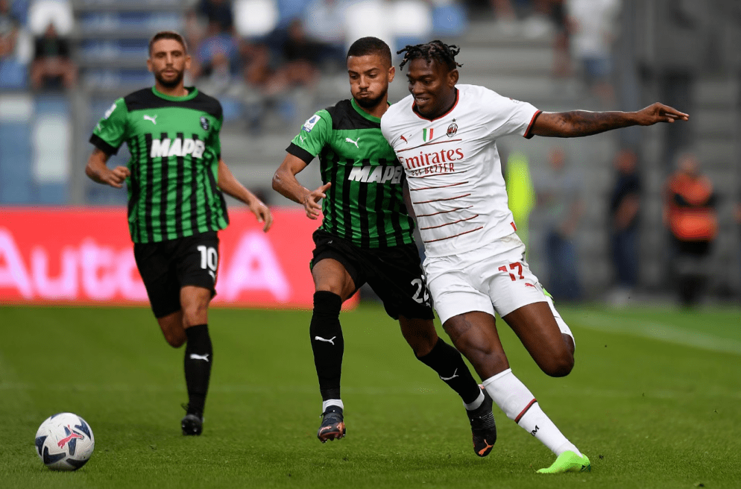 卡利亚里客场战平撒索洛，保持不败