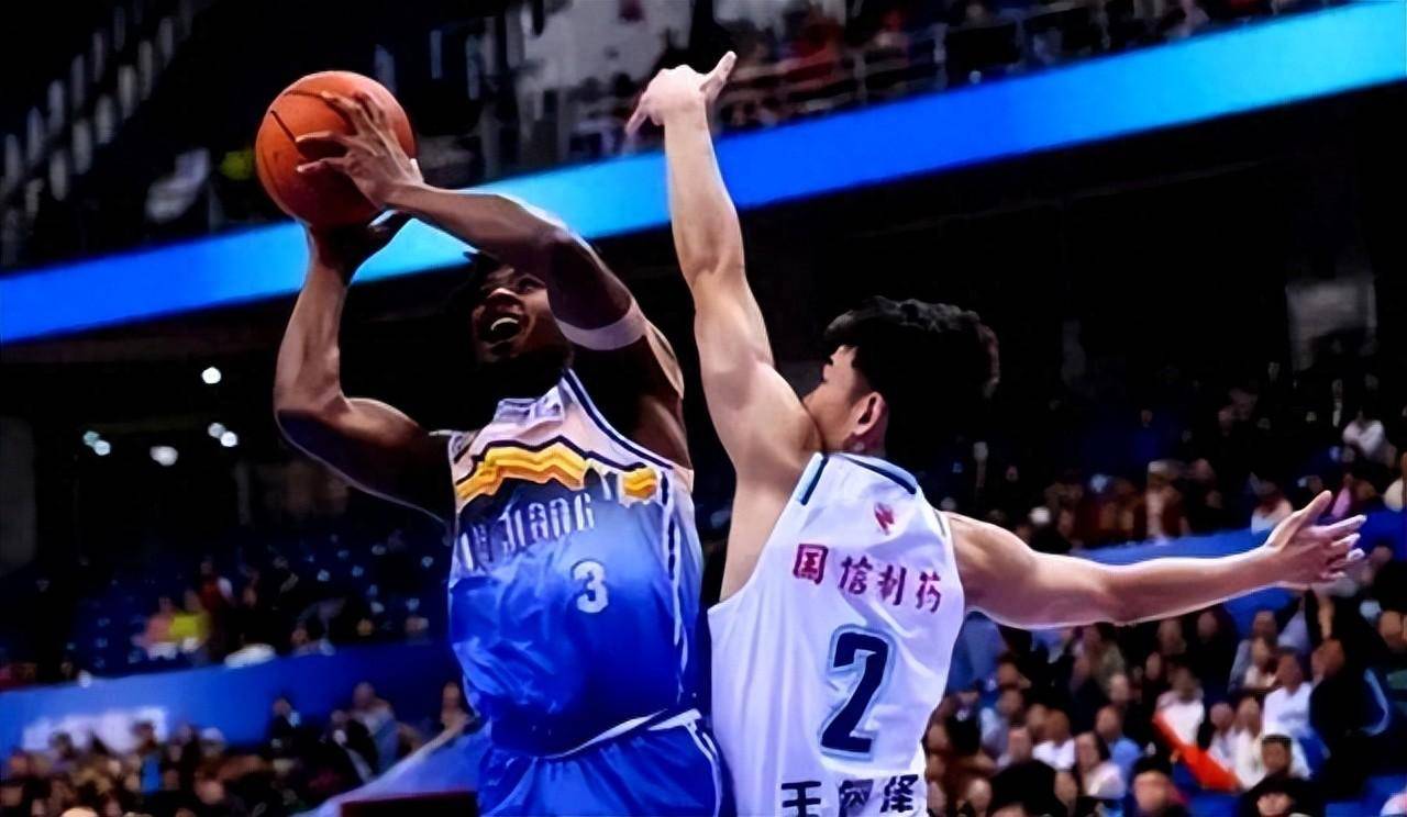 主力球员受伤，球队战力受到影响的简单介绍