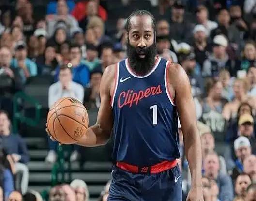 关于快船大将因伤缺席数周比赛，影响球队战绩的信息