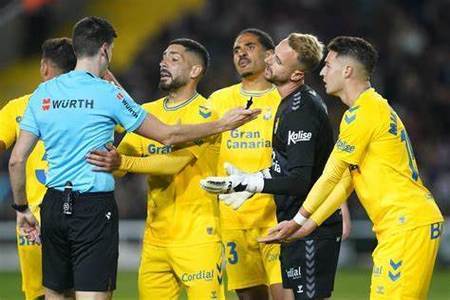 塞维利亚客场连平,火力缺陷成隐患的简单介绍 塞维利亚客场连平,火力缺陷成隐患的简单介绍