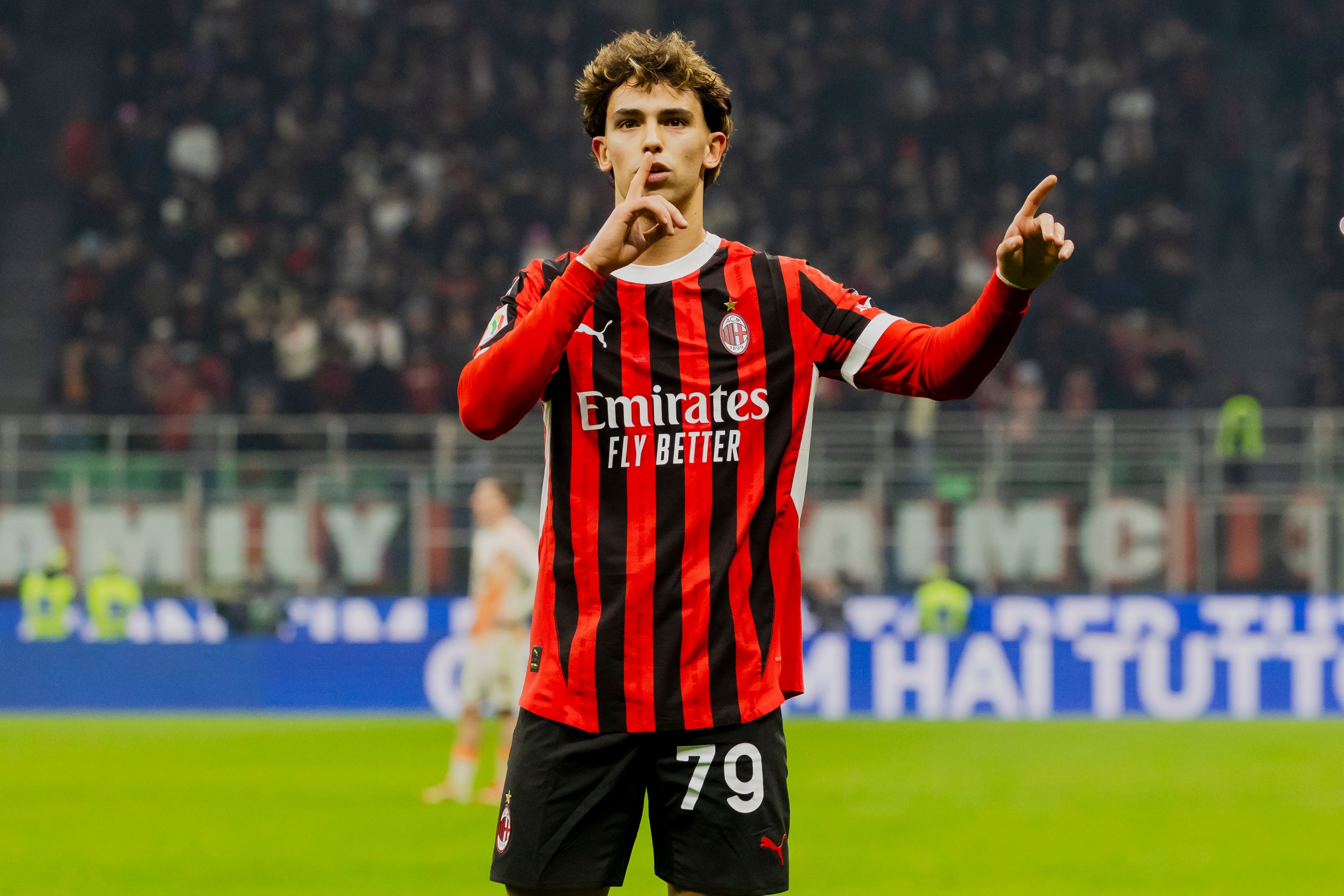 AC米兰签下狼队前锋,助攻力增强的简单介绍 AC米兰签下狼队前锋,助攻力增强的简单介绍