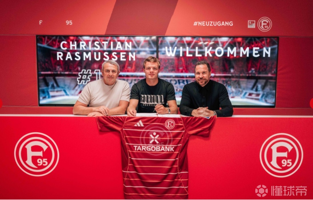 阿贾克斯将迎战法甲球队争取卫冕荷兰联赛冠军的简单介绍