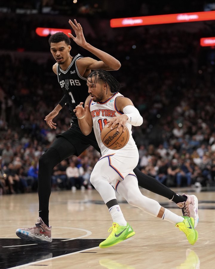 马刺主场战胜森林狼,德罗赞砍下垃圾时间进球 马刺主场战胜森林狼,德罗赞砍下垃圾时间进球