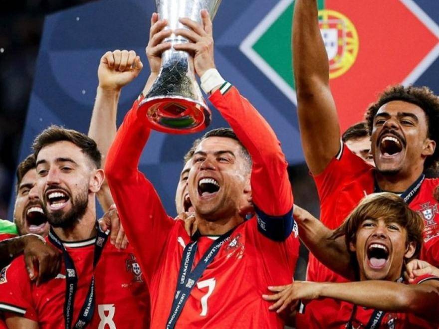 英格兰遗憾出局，比利时力压晋级的简单介绍