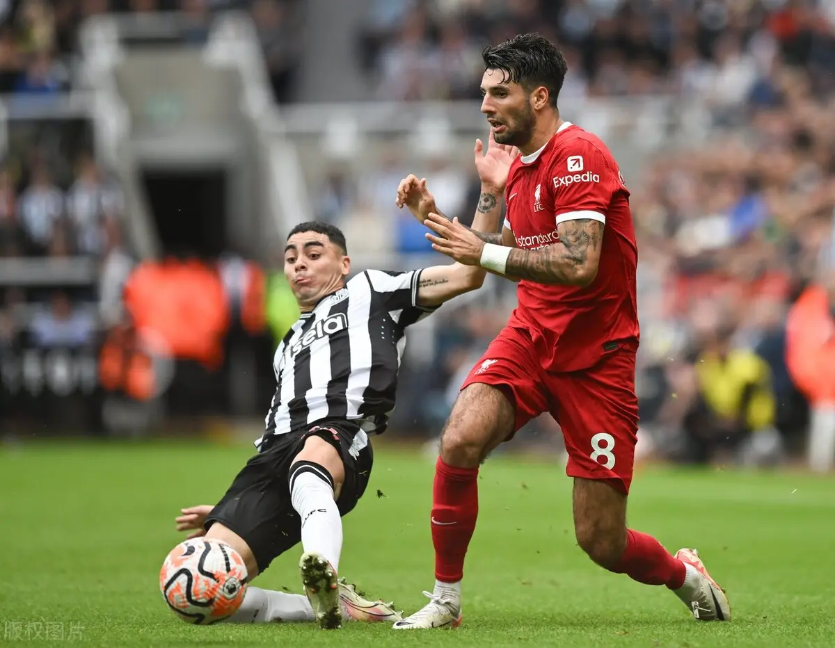 球队士气低迷，如何走出困境备受关注