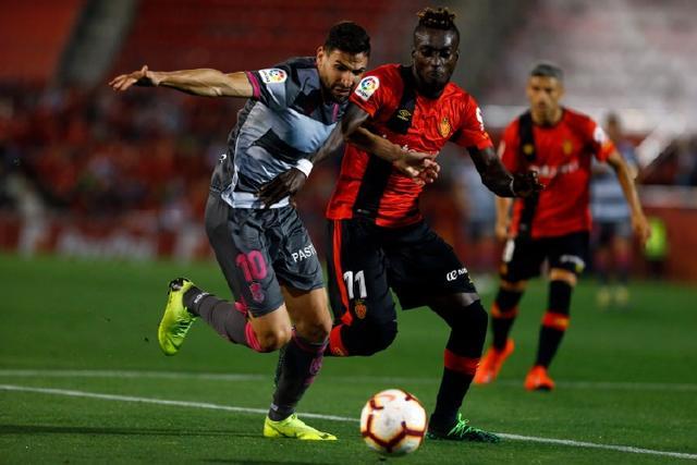 西甲球队在赛季中出现了哪些交易? 西甲球队在赛季中出现了哪些交易?