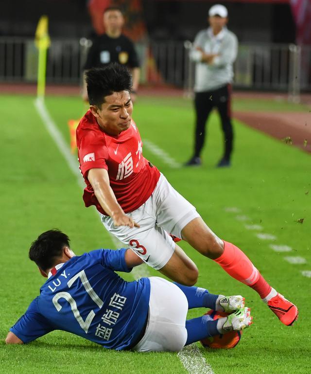 关于关键时刻迎来大胜！广州恒大:击败河南建业的信息