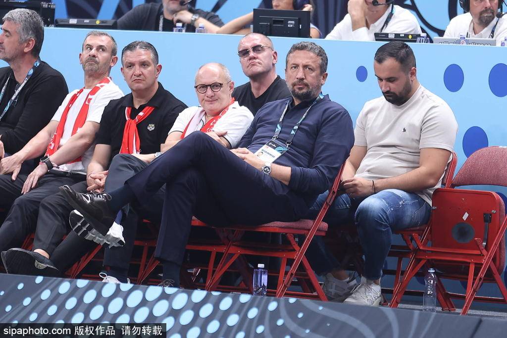 土耳其篮球超级联赛季后赛战况激烈