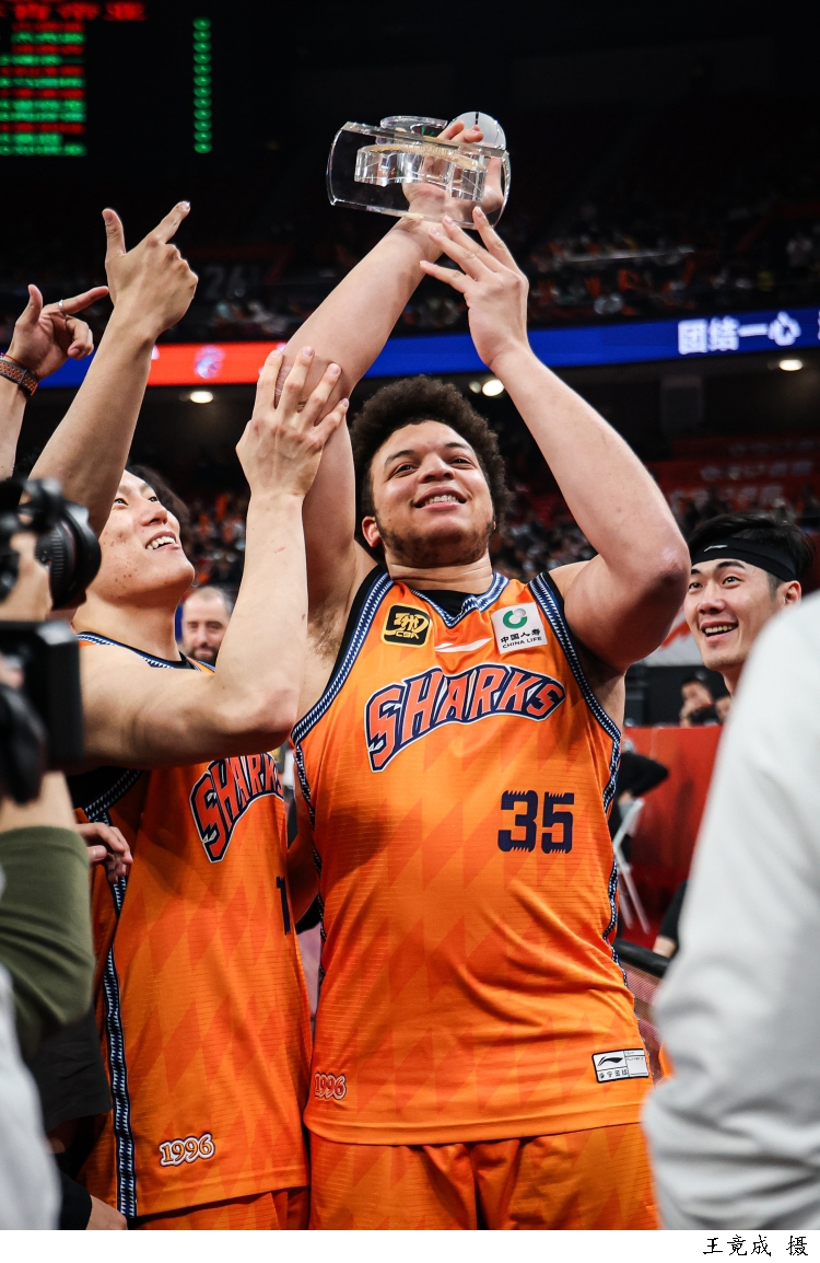 关于上海男篮战绩缩水,主场不再是利好的信息 关于上海男篮战绩缩水,主场不再是利好的信息