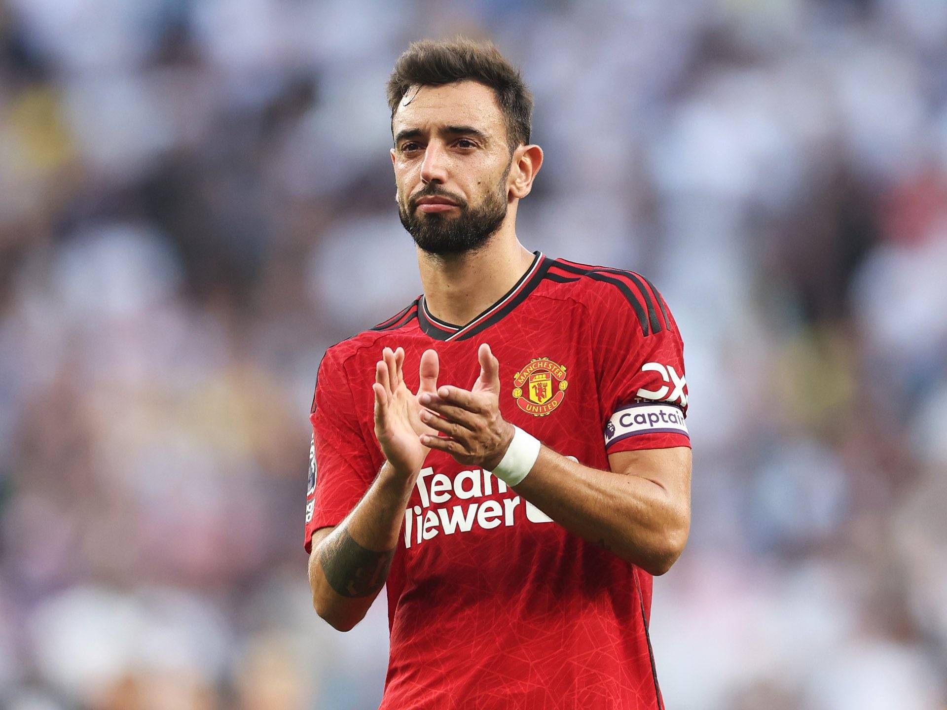 曼联赢得关键胜利，领先优势逐渐扩大