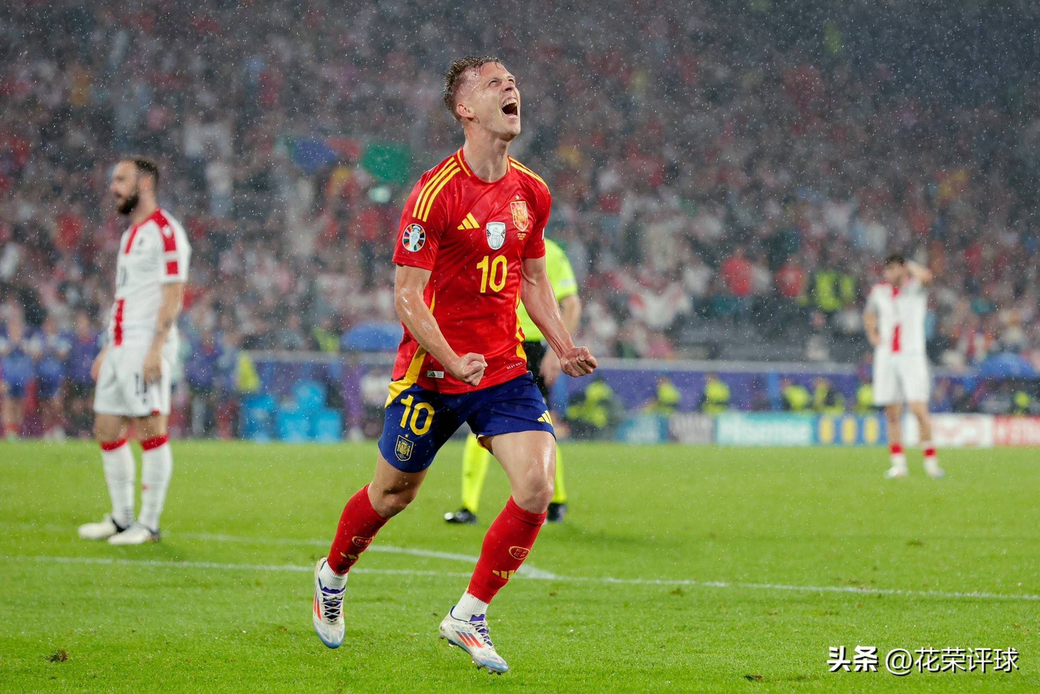 包含西班牙队员的团队合作，将继续引领胜利的词条